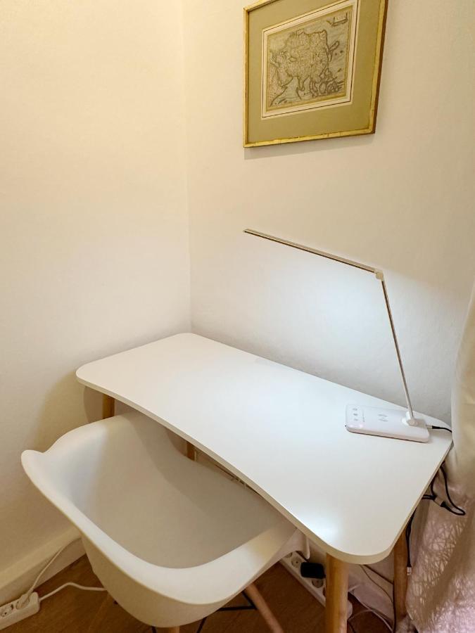 Igo 2 Schlafenzimmer Mit Waschmaschine Trockner Haustier Rheinufer 5min Netflix Disney Plus 17-6 *